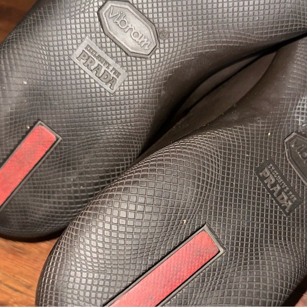 Prada Men's Black Leather Loafers - Picture 13 of 14